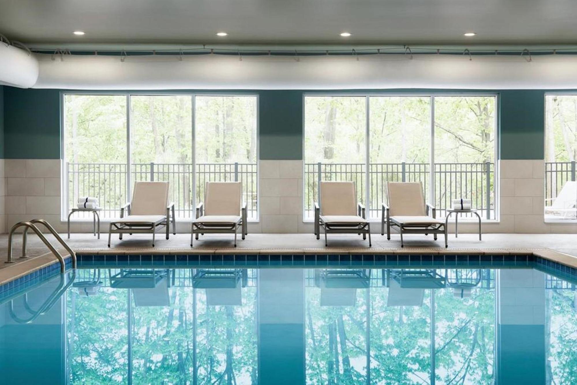 Holiday Inn Express & Suites Tumwater - Olympia By Ihg Екстер'єр фото